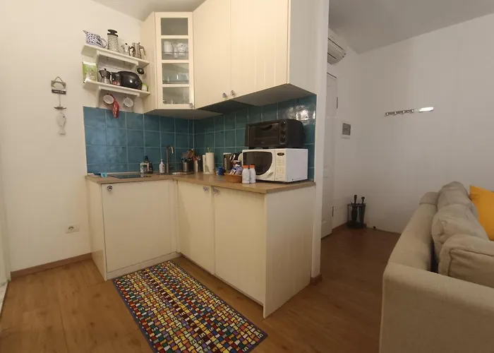 Civico1280 * 카마이오레